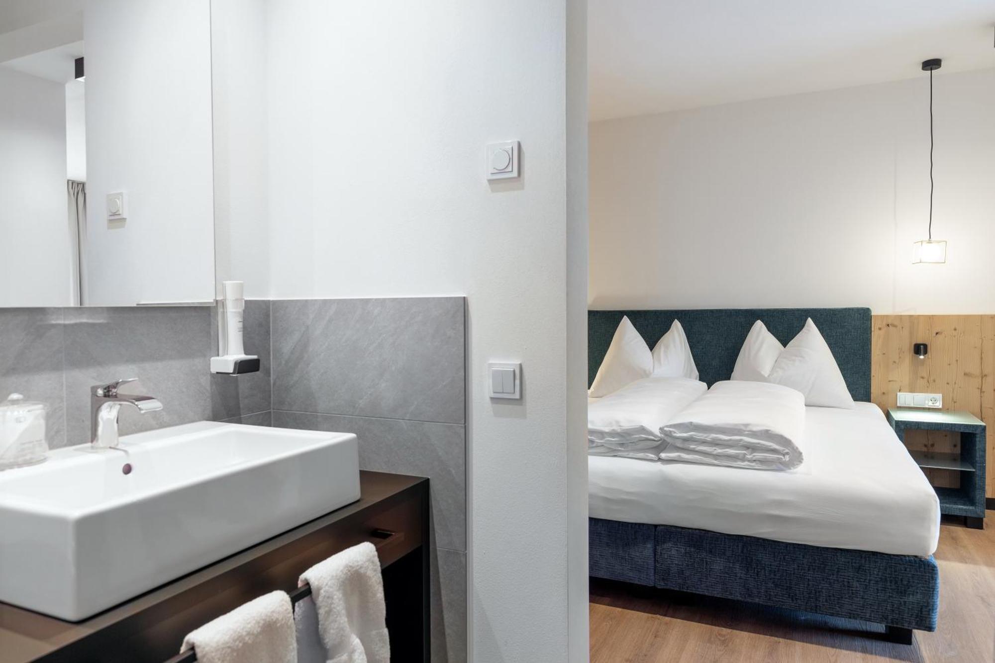 Hotel Alpenrose San Valentino alla Muta Kültér fotó